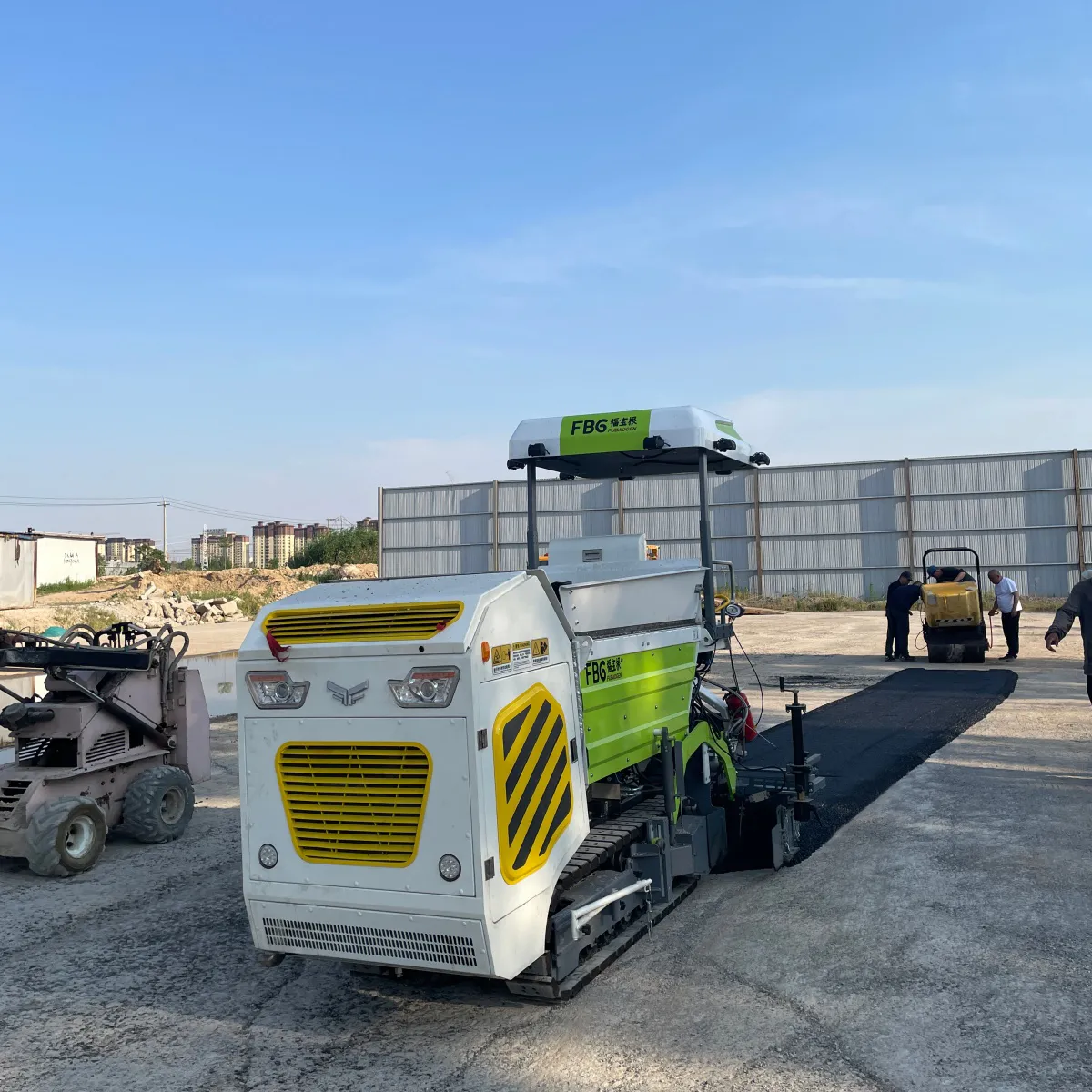 FBGAP1500-C Mini Crawler Asphalt Paver